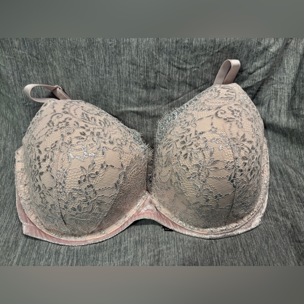 VS very sexy lightly lined plunge